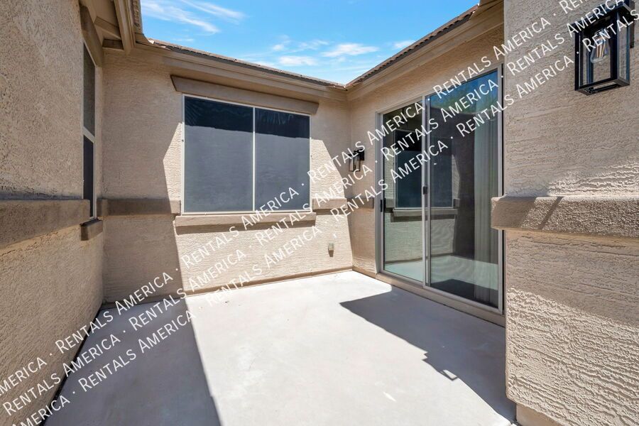Charming 4 Bedroom Home in Desirable Queen Creek Location property image