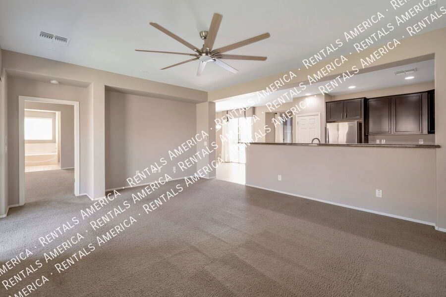 Charming 4 Bedroom Home in Desirable Queen Creek Location property image
