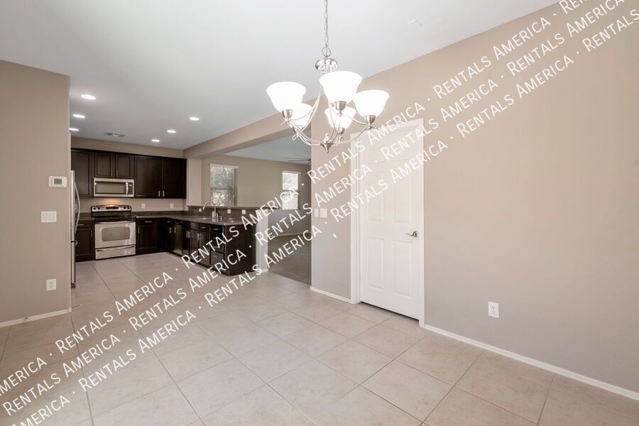 Charming 4 Bedroom Home in Desirable Queen Creek Location property image