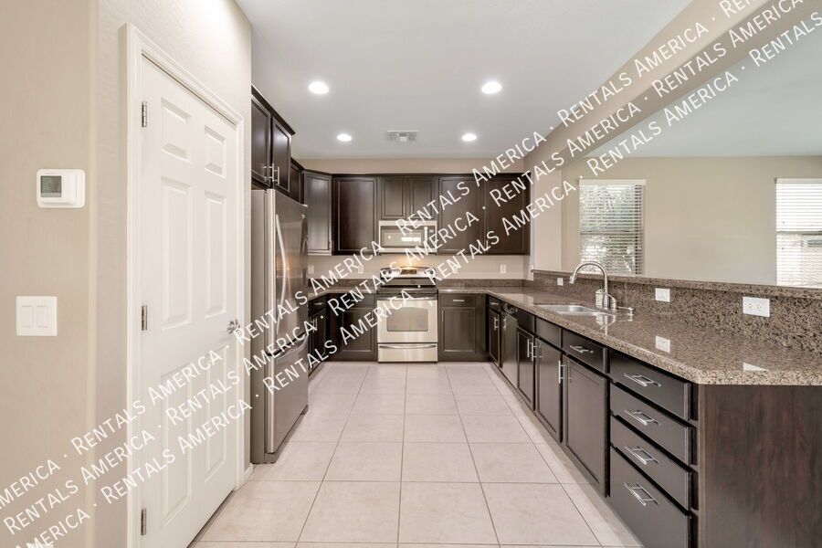 Charming 4 Bedroom Home in Desirable Queen Creek Location property image