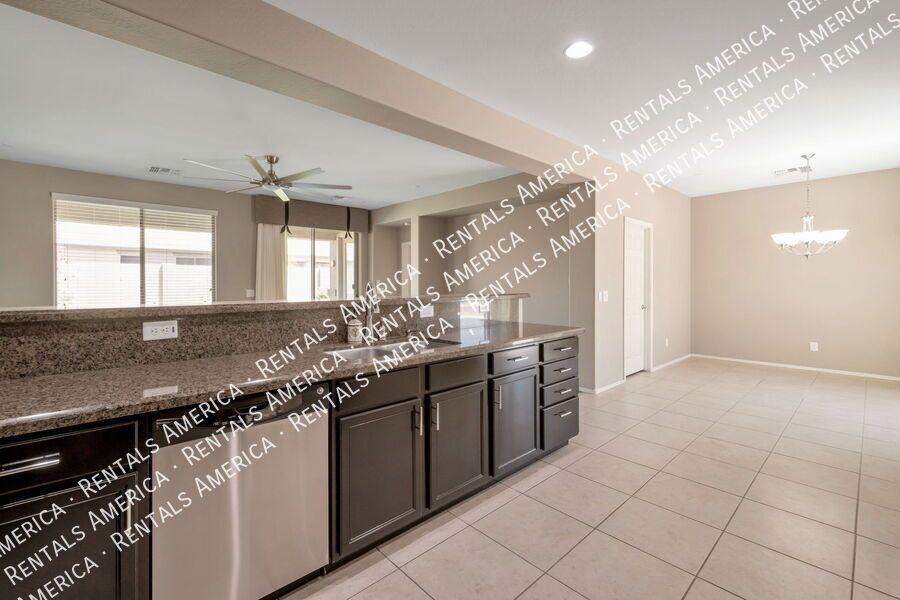 Charming 4 Bedroom Home in Desirable Queen Creek Location property image
