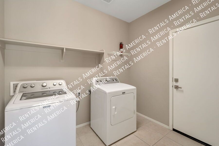 Charming 4 Bedroom Home in Desirable Queen Creek Location property image
