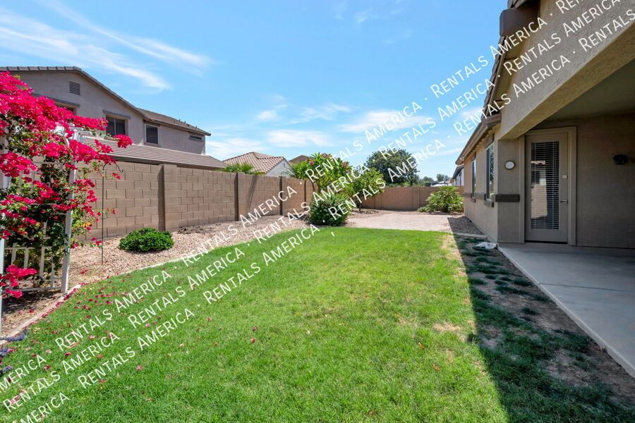 Charming 4 Bedroom Home in Desirable Queen Creek Location property image