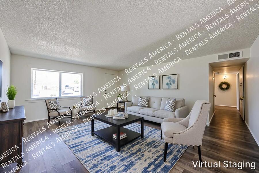 Great 3 bedroom home w/ large backyard property image