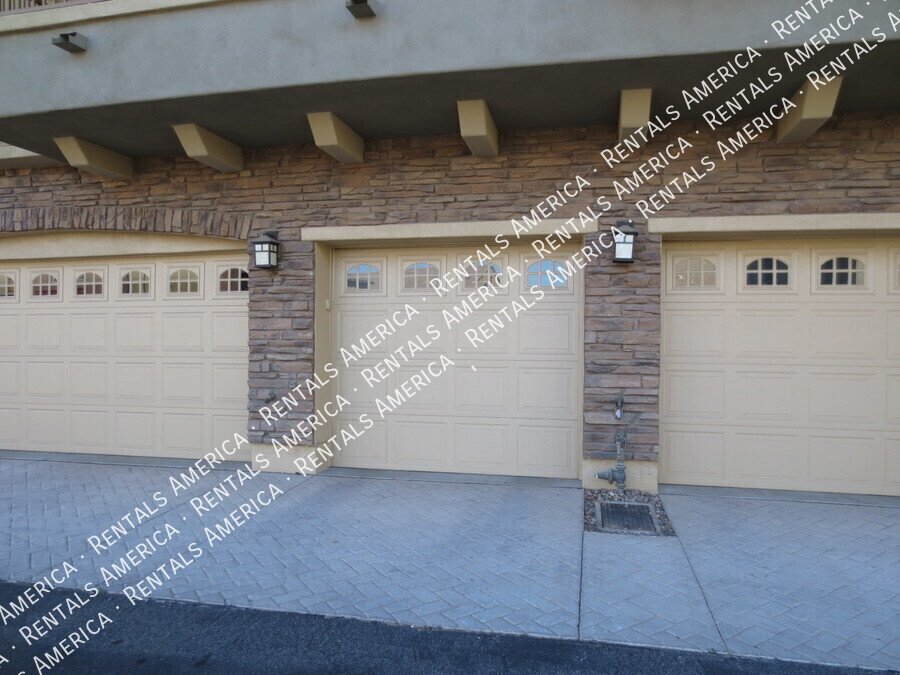 Great Condo in Gated Community ~ Close to Pool property image