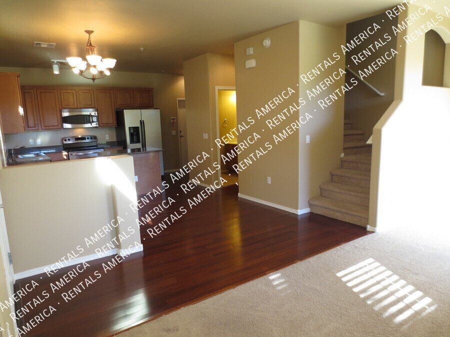 Great Condo in Gated Community ~ Close to Pool property image