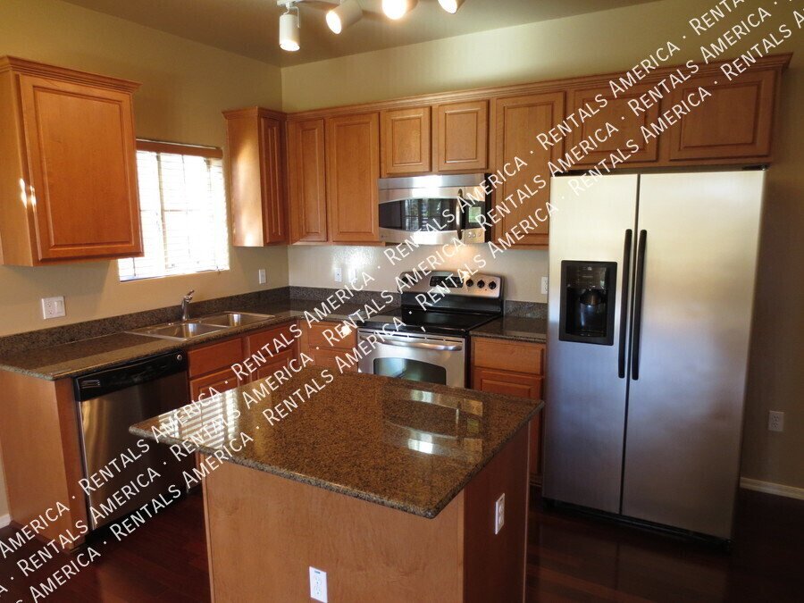 Great Condo in Gated Community ~ Close to Pool property image