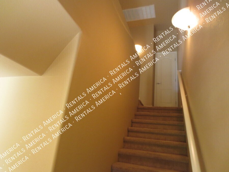 Great Condo in Gated Community ~ Close to Pool property image