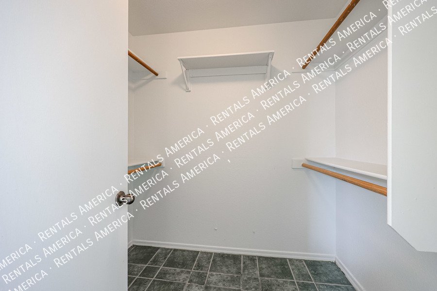 Charming 3-bedroom 2 bath in El Mirage property image