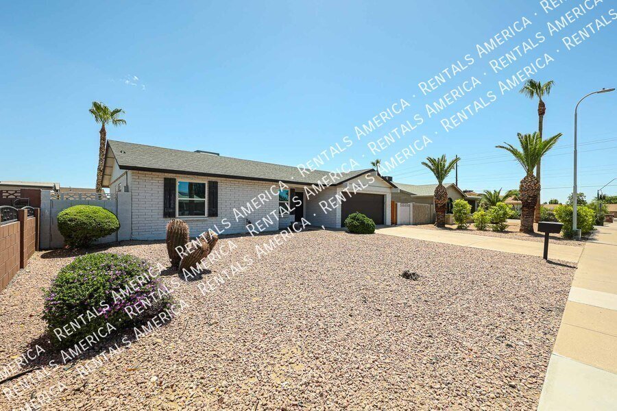 10627 S 44th St property image