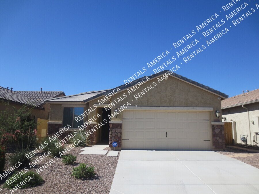 Beautiful 3/2 Home in Gilbert w/Pool ~ Move in Ready NOW property image