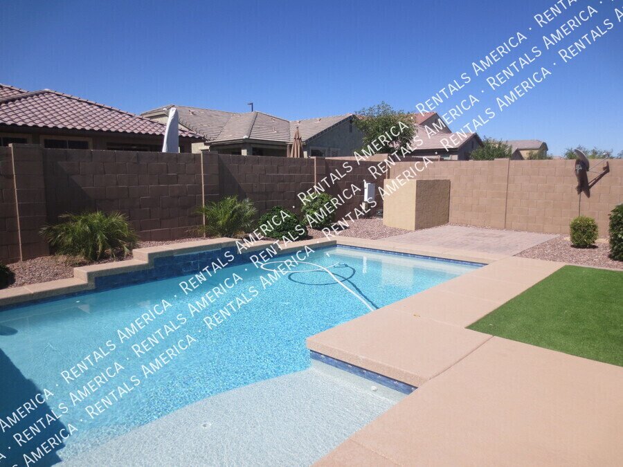 Beautiful 3/2 Home in Gilbert w/Pool ~ Move in Ready NOW property image