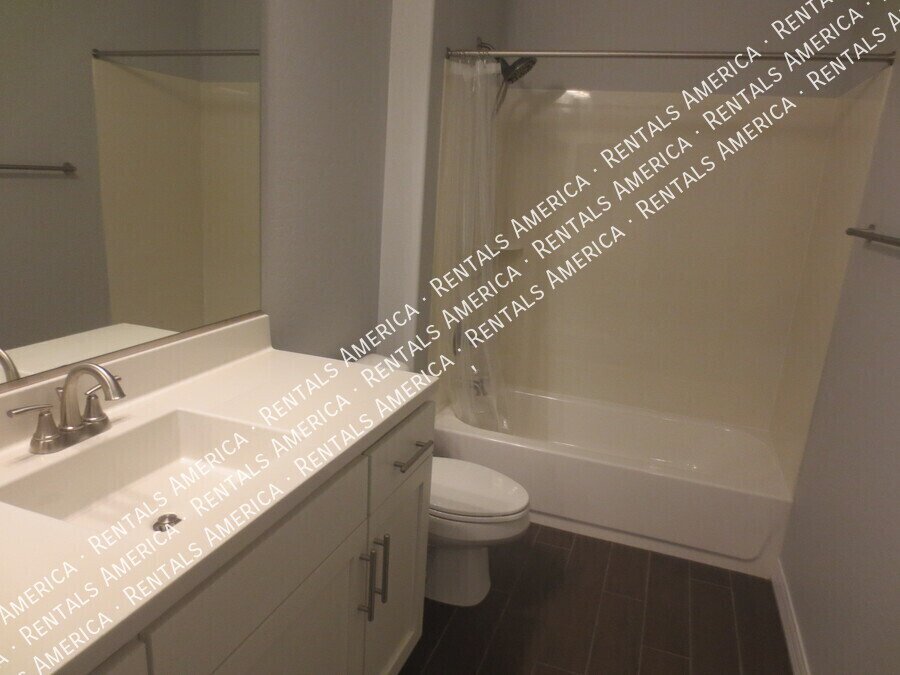Beautiful 3/2 Home in Gilbert w/Pool ~ Move in Ready NOW property image