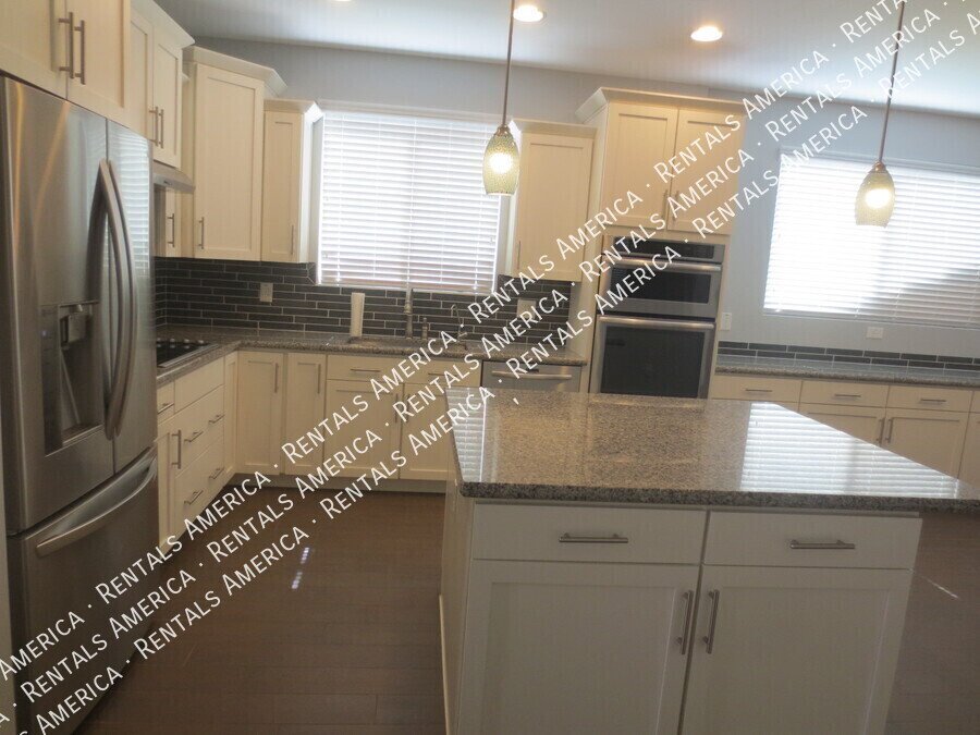 Beautiful 3/2 Home in Gilbert w/Pool ~ Move in Ready NOW property image