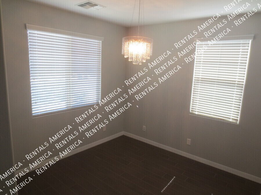 Beautiful 3/2 Home in Gilbert w/Pool ~ Move in Ready NOW property image