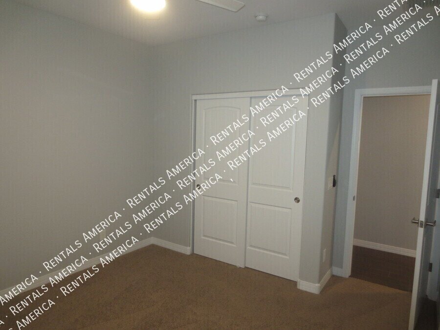 Beautiful 3/2 Home in Gilbert w/Pool ~ Move in Ready NOW property image