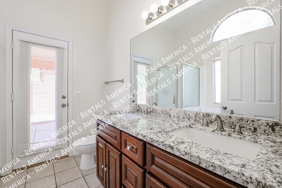 Move in Ready with Special! property image
