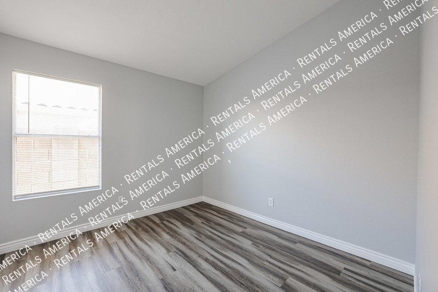 Move in Ready with Special! property image