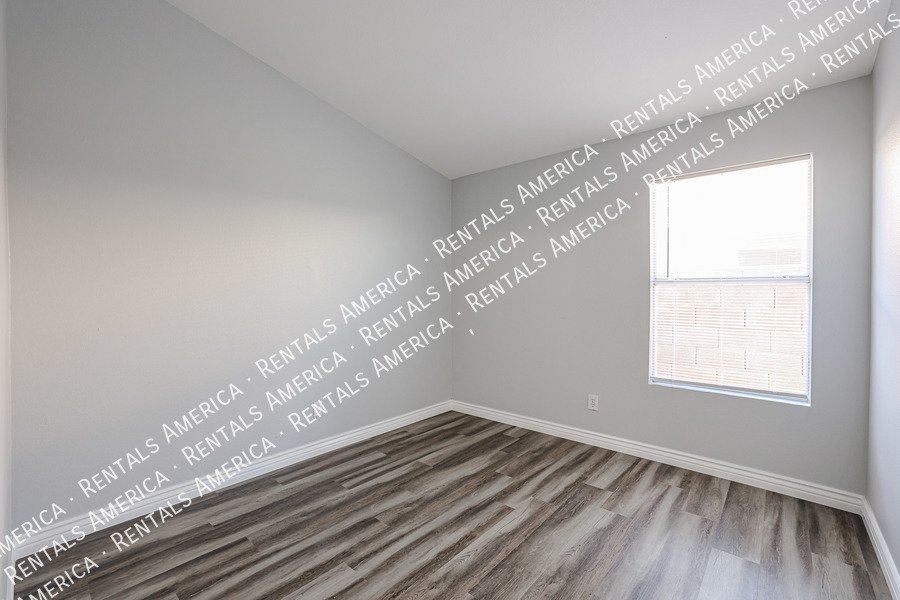 Move in Ready with Special! property image