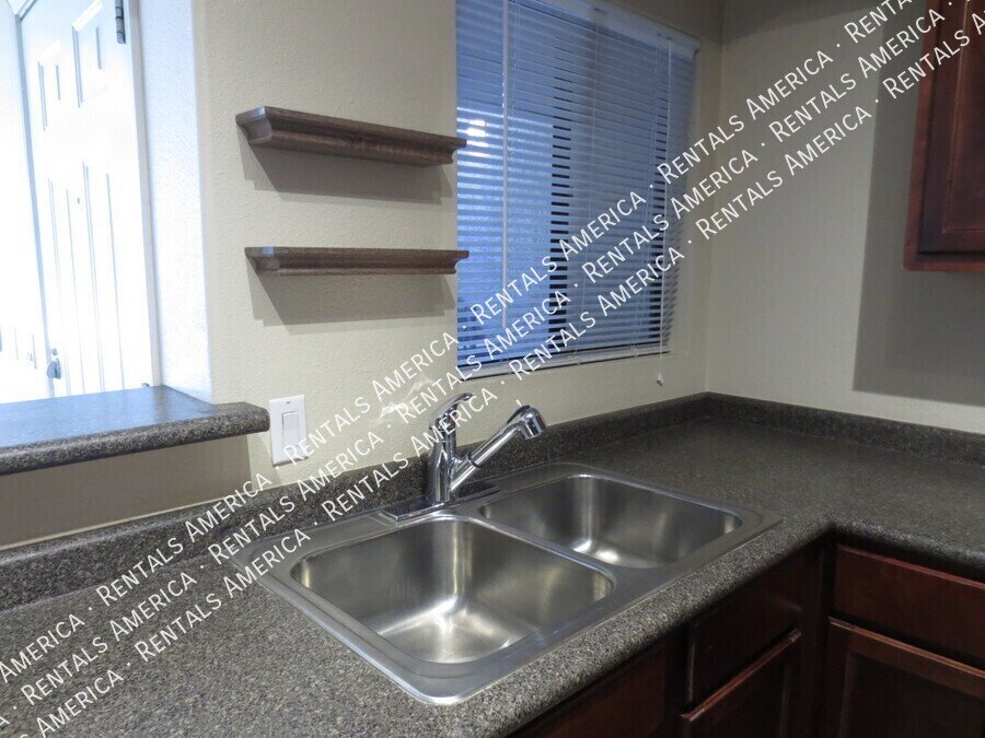 Perfectly Wonderful One Bedroom in Best Possible Scottsdale Location! property image