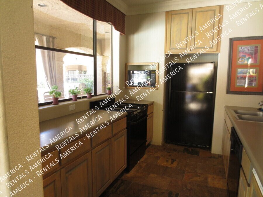 Perfectly Wonderful One Bedroom in Best Possible Scottsdale Location! property image