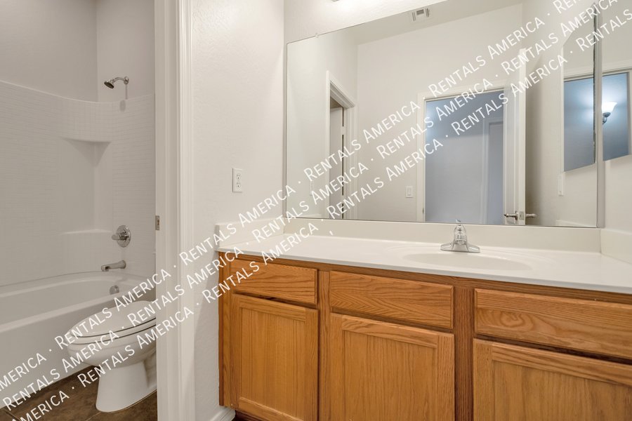 Beautiful 4 bedroom home in San Tan Valley! property image