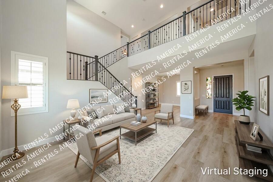 Spacious 5 Bedroom Home with Loft & 3 Car Garage property image