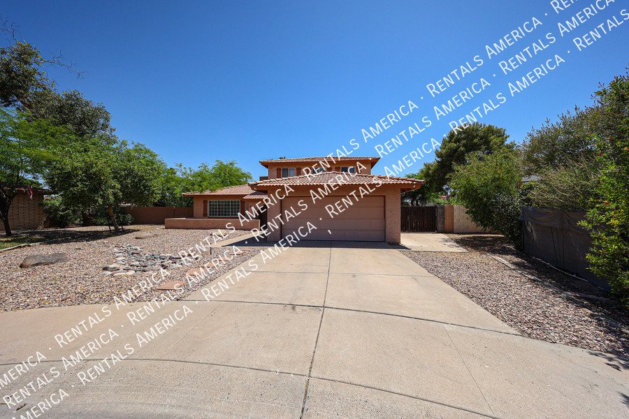 4bed  2.5 bath in Dobson Ranch- Large lot  on Culd-a-sac property image