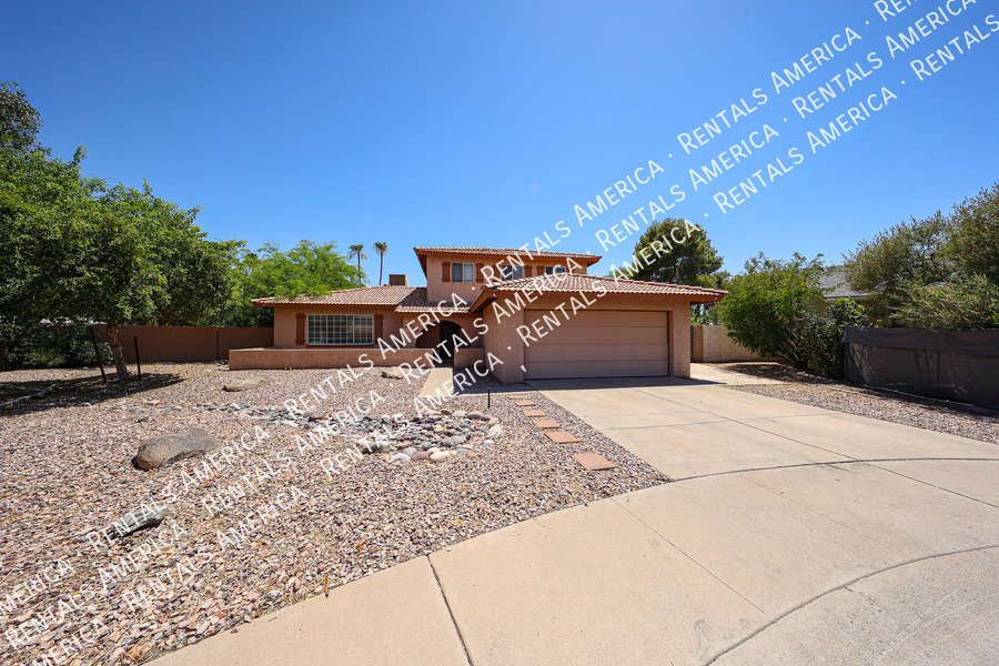 4bed  2.5 bath in Dobson Ranch- Large lot  on Culd-a-sac property image