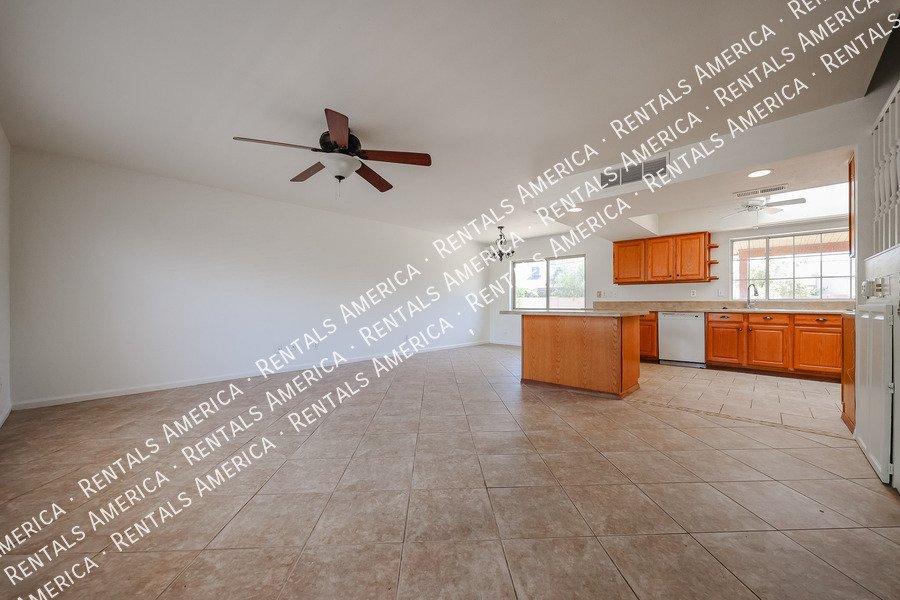 4bed  2.5 bath in Dobson Ranch- Large lot  on Culd-a-sac property image