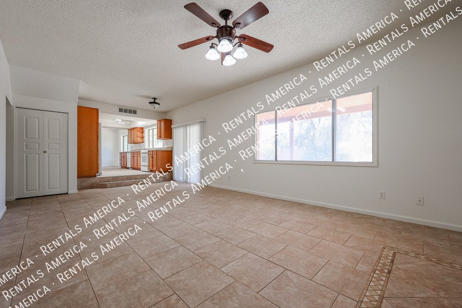 4bed  2.5 bath in Dobson Ranch- Large lot  on Culd-a-sac property image