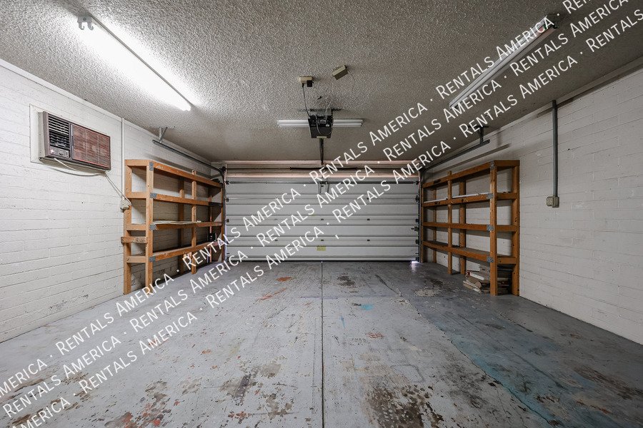 4bed  2.5 bath in Dobson Ranch- Large lot  on Culd-a-sac property image