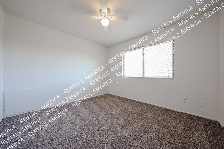 4bed  2.5 bath in Dobson Ranch- Large lot  on Culd-a-sac property image