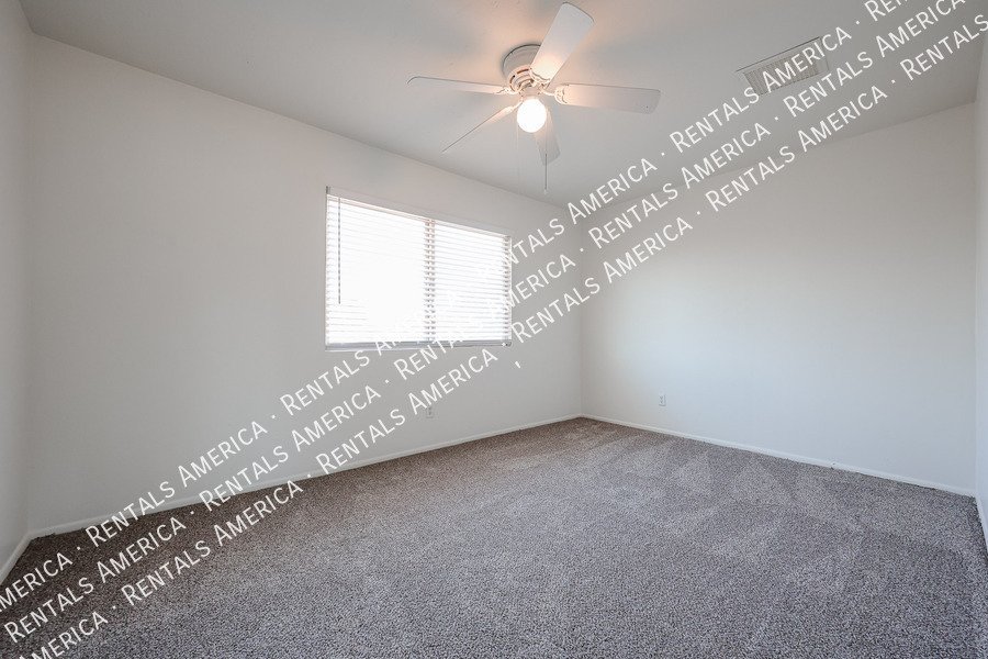 4bed  2.5 bath in Dobson Ranch- Large lot  on Culd-a-sac property image