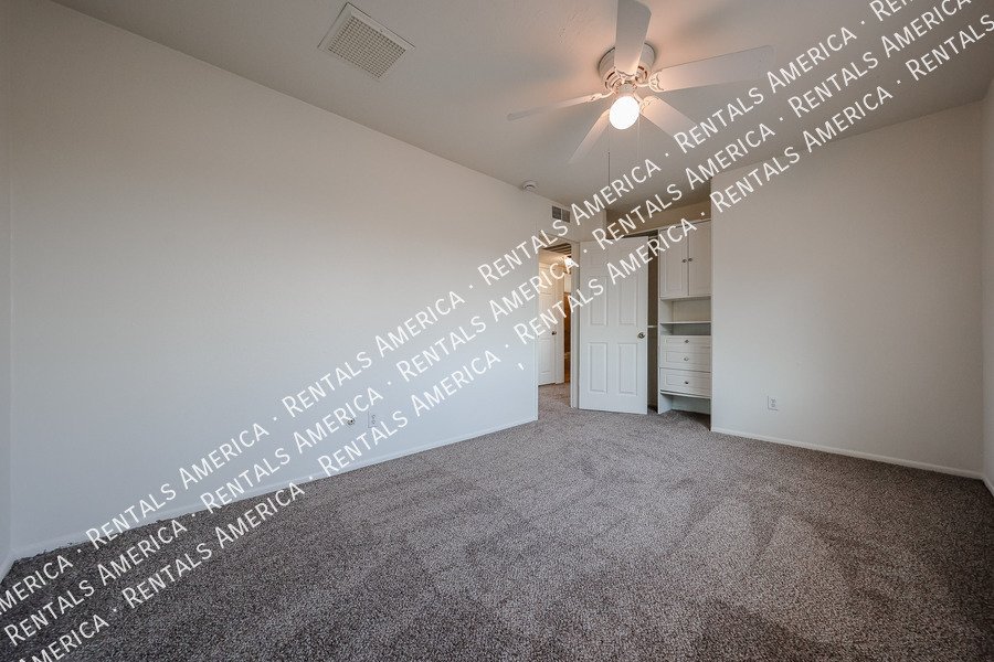 4bed  2.5 bath in Dobson Ranch- Large lot  on Culd-a-sac property image