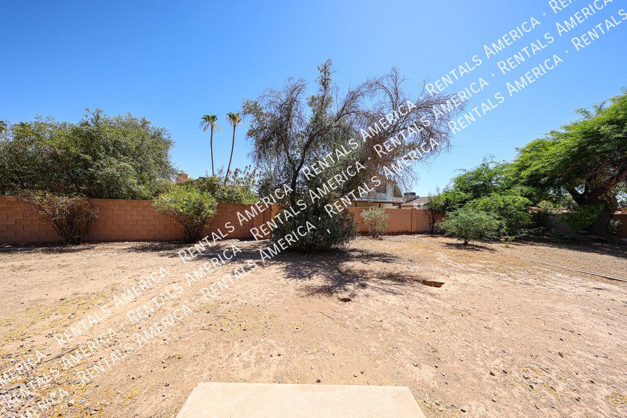 4bed  2.5 bath in Dobson Ranch- Large lot  on Culd-a-sac property image