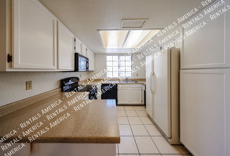 839 S Westwood property image