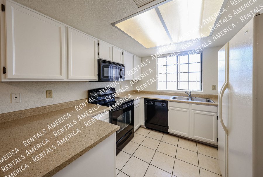 839 S Westwood property image