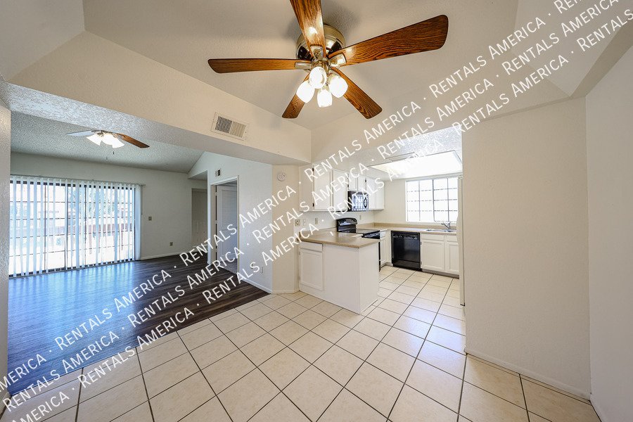 839 S Westwood property image