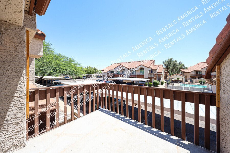 839 S Westwood property image