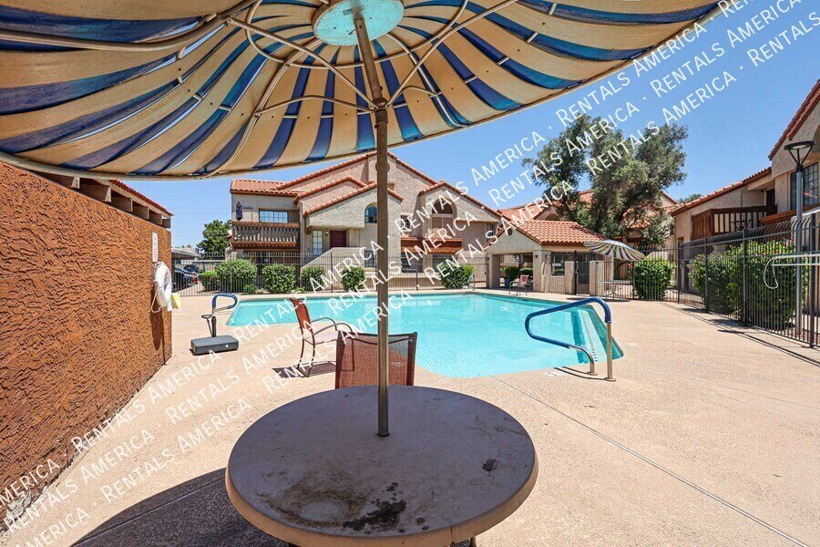 839 S Westwood property image