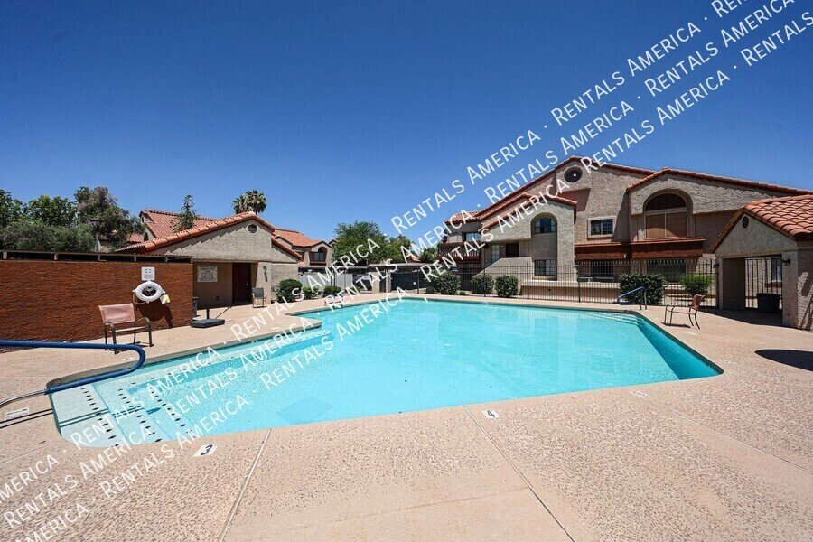 839 S Westwood property image