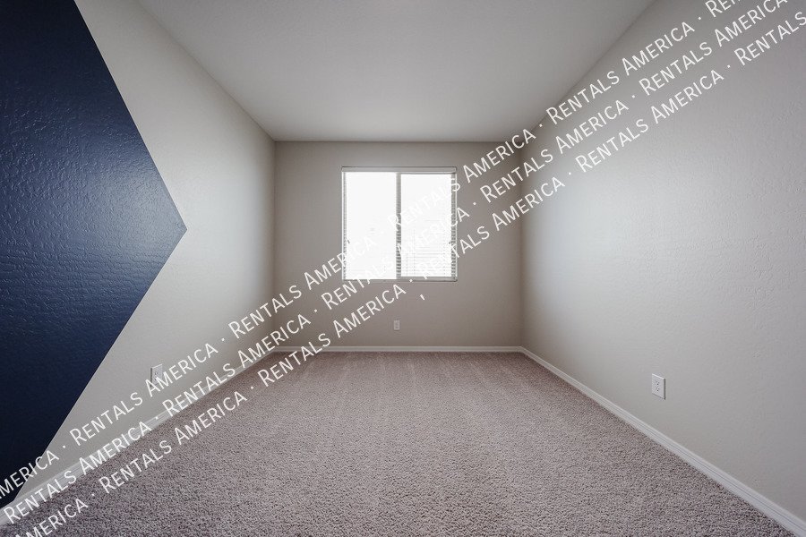 Gorgeous Updated 3 bed and 2 bath Home! W/ SPECIAL OFFER property image