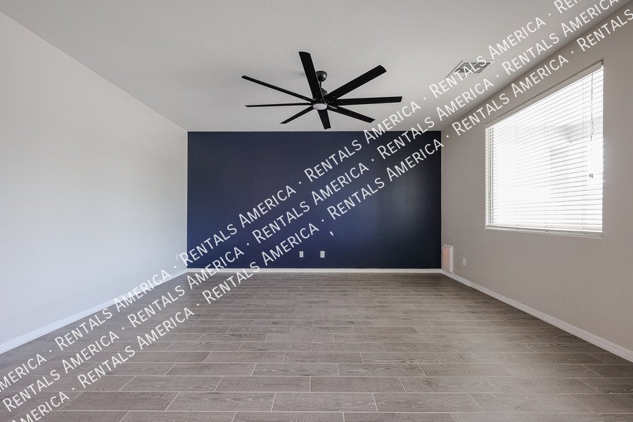Gorgeous Updated 3 bed and 2 bath Home! W/ SPECIAL OFFER property image