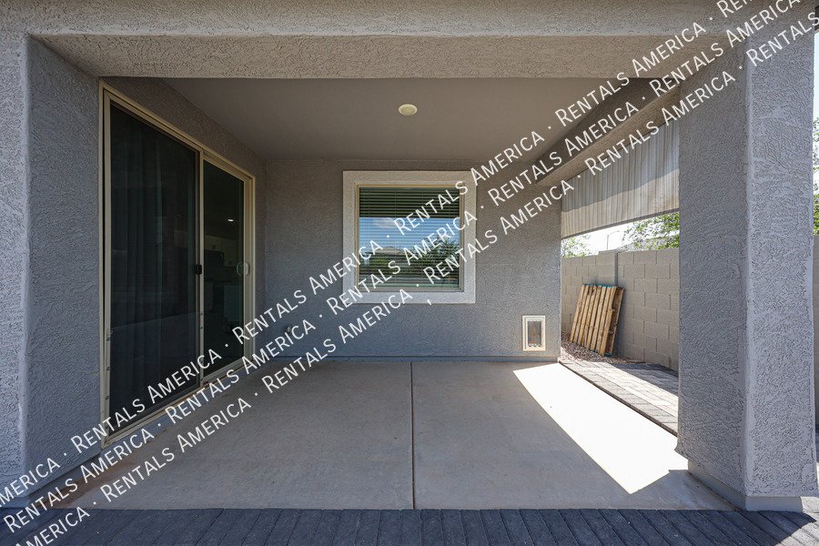 Gorgeous Updated 3 bed and 2 bath Home! W/ SPECIAL OFFER property image