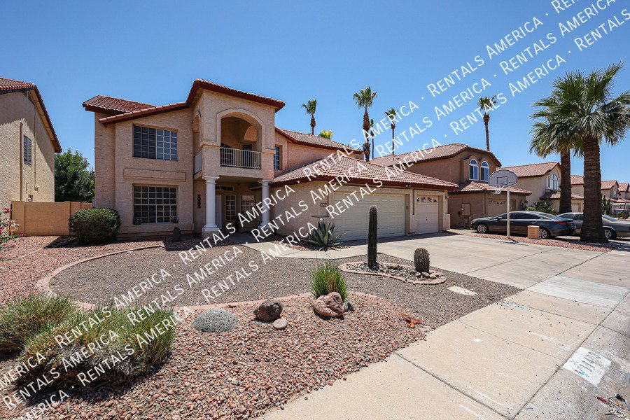 Beautiful & Spacious 4 Bdrm with an Extra Room & Pool in Garden Lakes! property image
