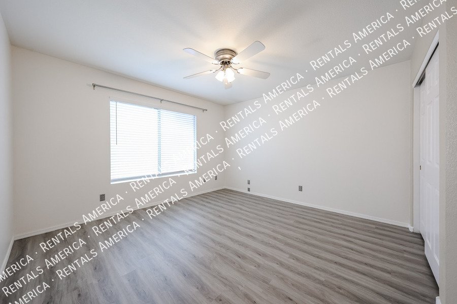 Beautiful & Spacious 4 Bdrm with an Extra Room & Pool in Garden Lakes! property image