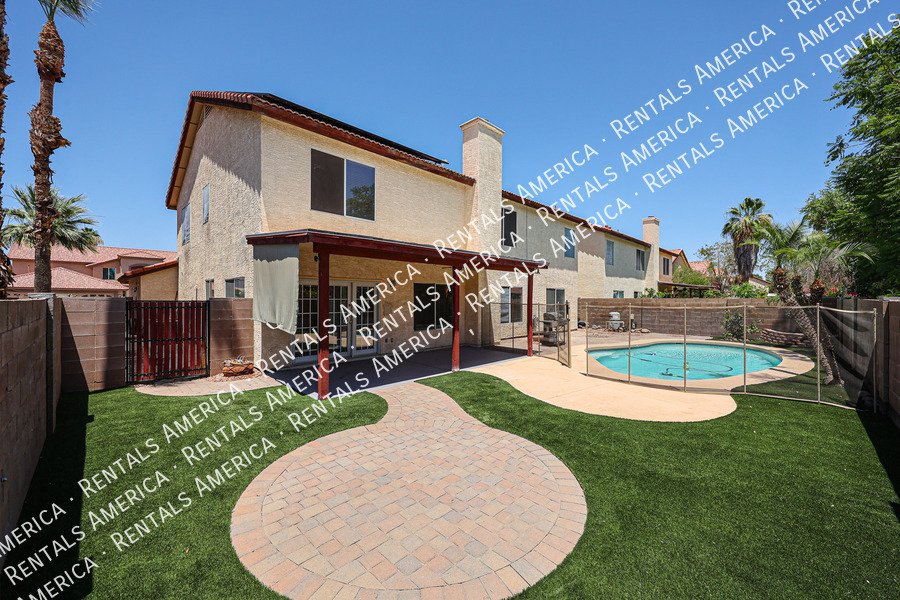 Beautiful & Spacious 4 Bdrm with an Extra Room & Pool in Garden Lakes! property image