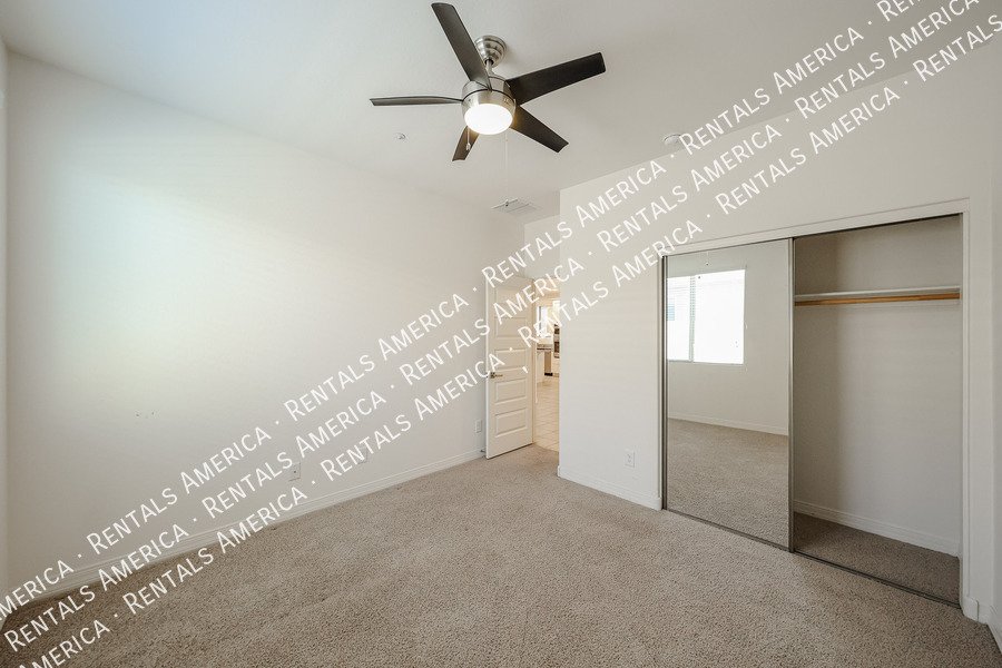 Beautiful 3BD 2BA with Den Home located in the Bridges East in Gilbert property image