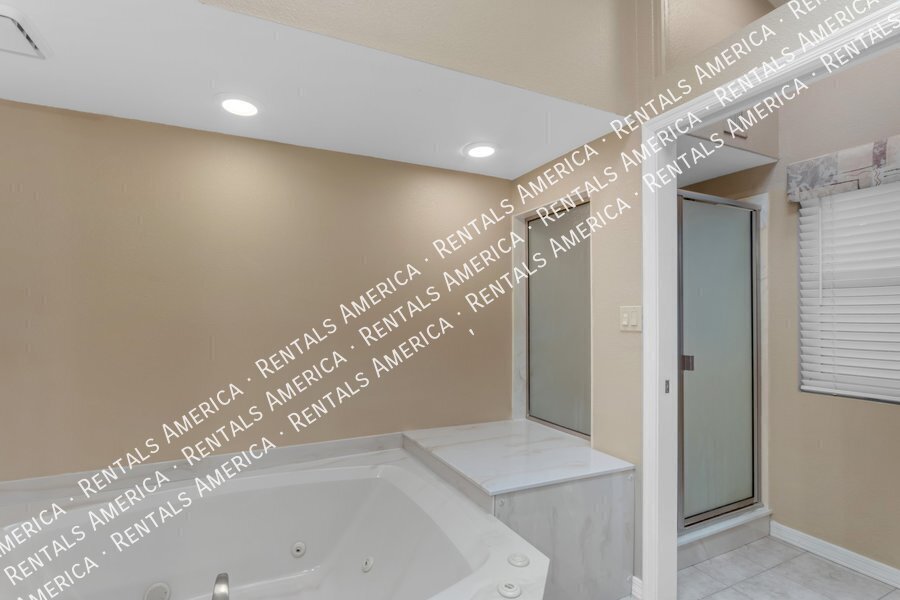 Available now Home in Arrowhead Lake Views and Pool! property image